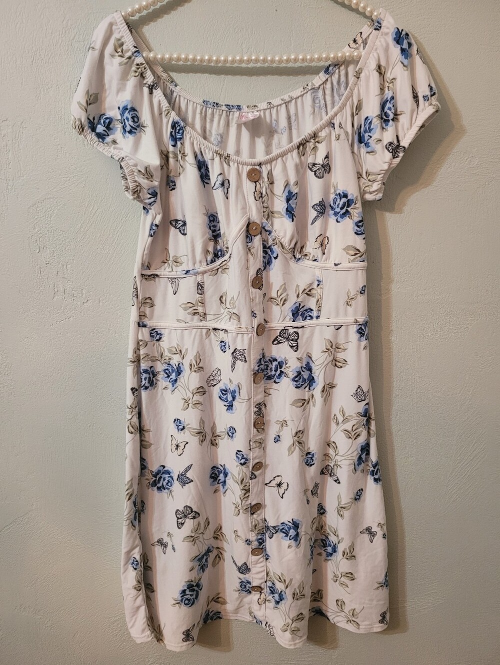No Bounderies Scarlett Butterfly Design Dress Size Large!